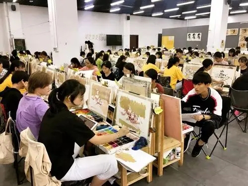 為什么大多數美術生會選擇設計類專業？3