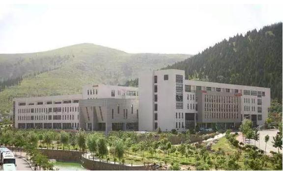 廣州圍墻畫室,廣州美院畫室,廣州美術?？寂嘤?12