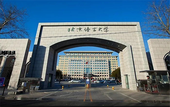 廣州美術高考班將承認聯考成績的83所院都整理處理了,13