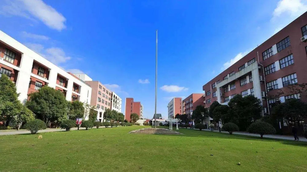 【廣州藝考畫室盤點】不僅僅只有美院！這7類學(xué)校美術(shù)生都能上,07