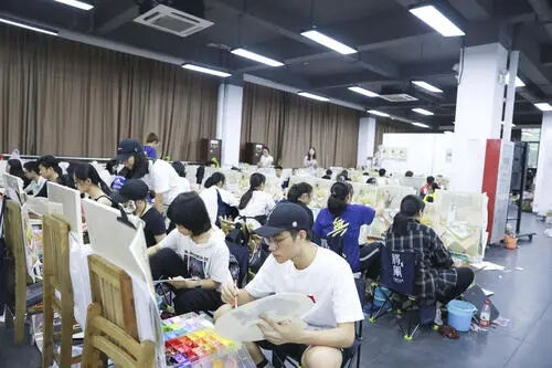 美術生高考失利該不該復讀？2