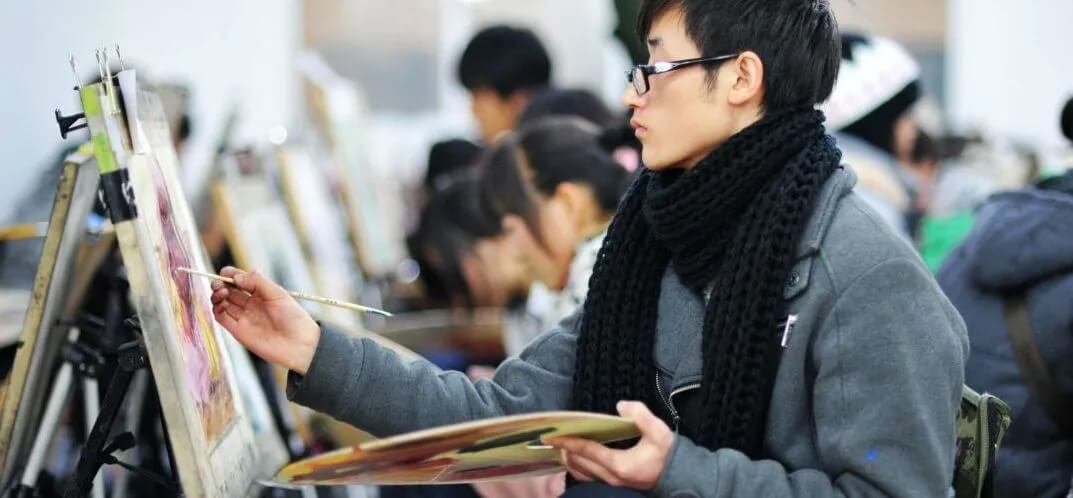 想知道你適合學造型還是設計？分別有什么優勢？就業前景有什么不一樣？圖三